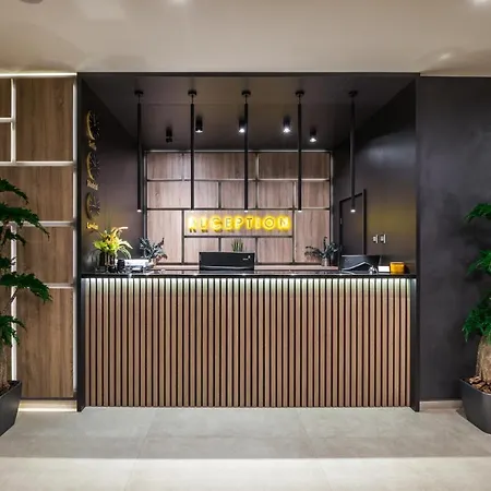 Hotel Emar &